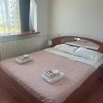 Апартаменти Location-bucharest