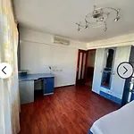 Location-bucharest Апартаменти